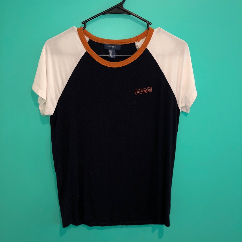 trendy “Los Angeles” baseball tee!